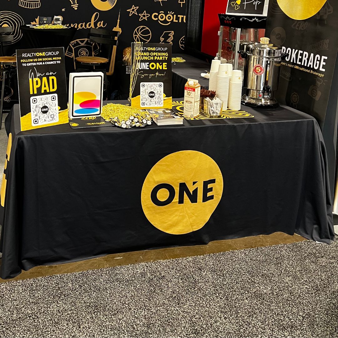 Rental: ONE Table Covering