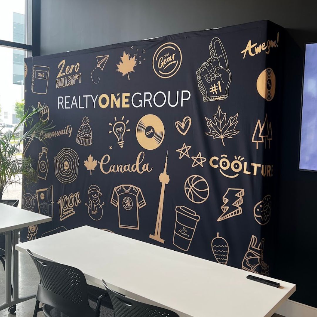 Rental: ONE Doodles Backdrop